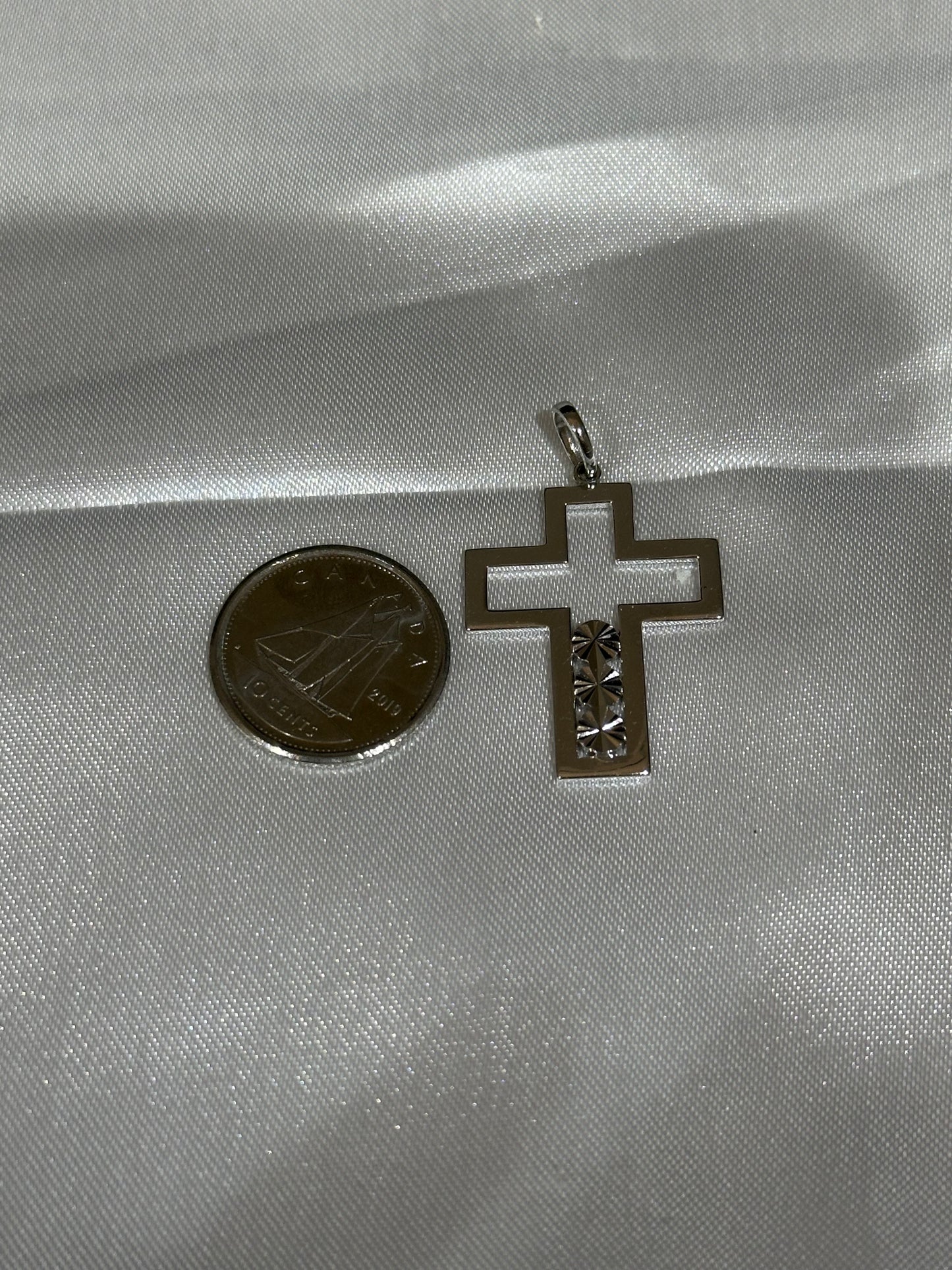 18k solid gold Cross Pendant
