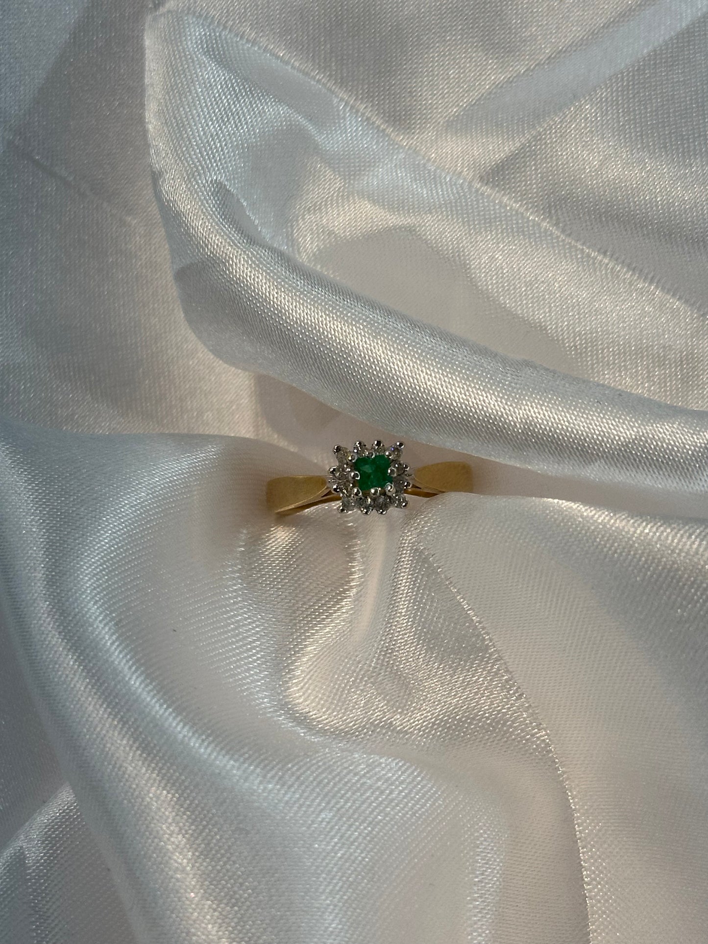 10k Emerald and Diamond Ring - Size 4 3/4