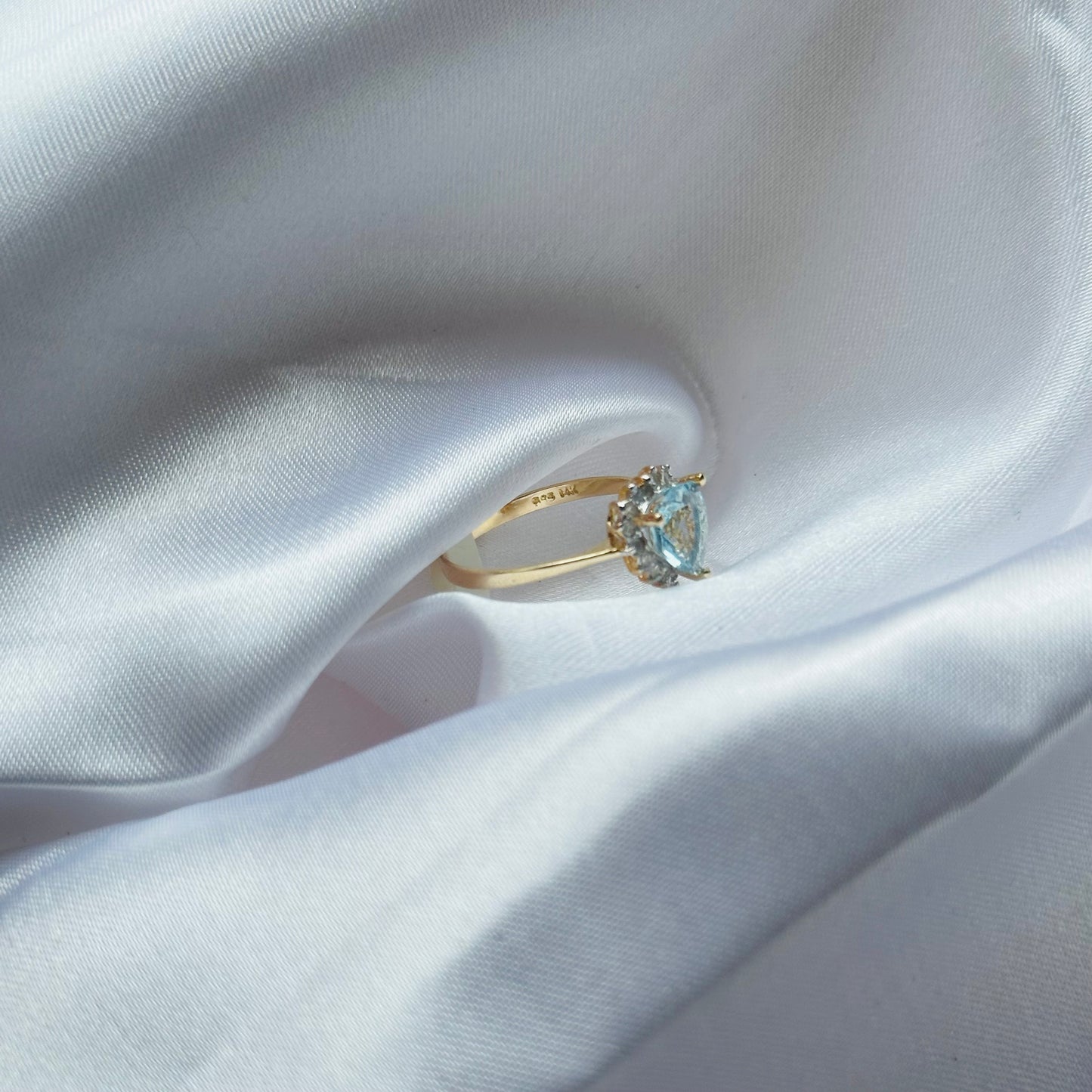 14k Blue Heart Ring - Size 6 1/2