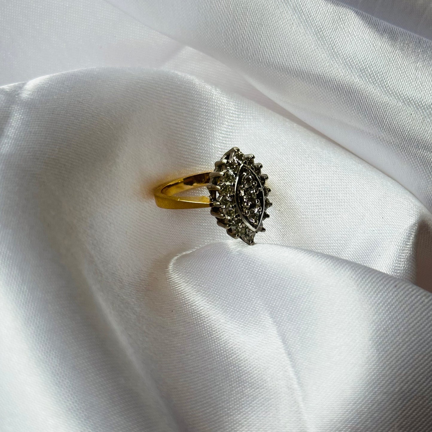 14k Infinite Diamond Ring - Size 4