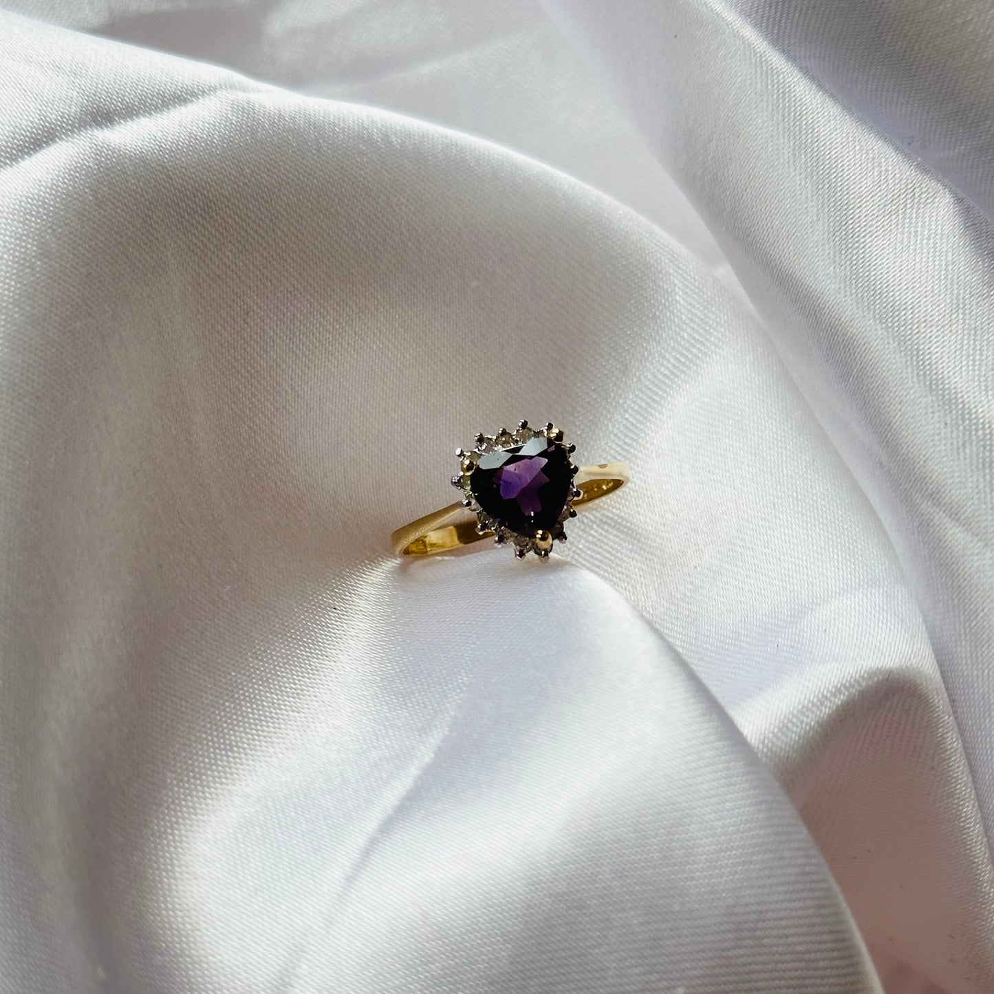 14k Purple Heart Ring - Size 6 1/2