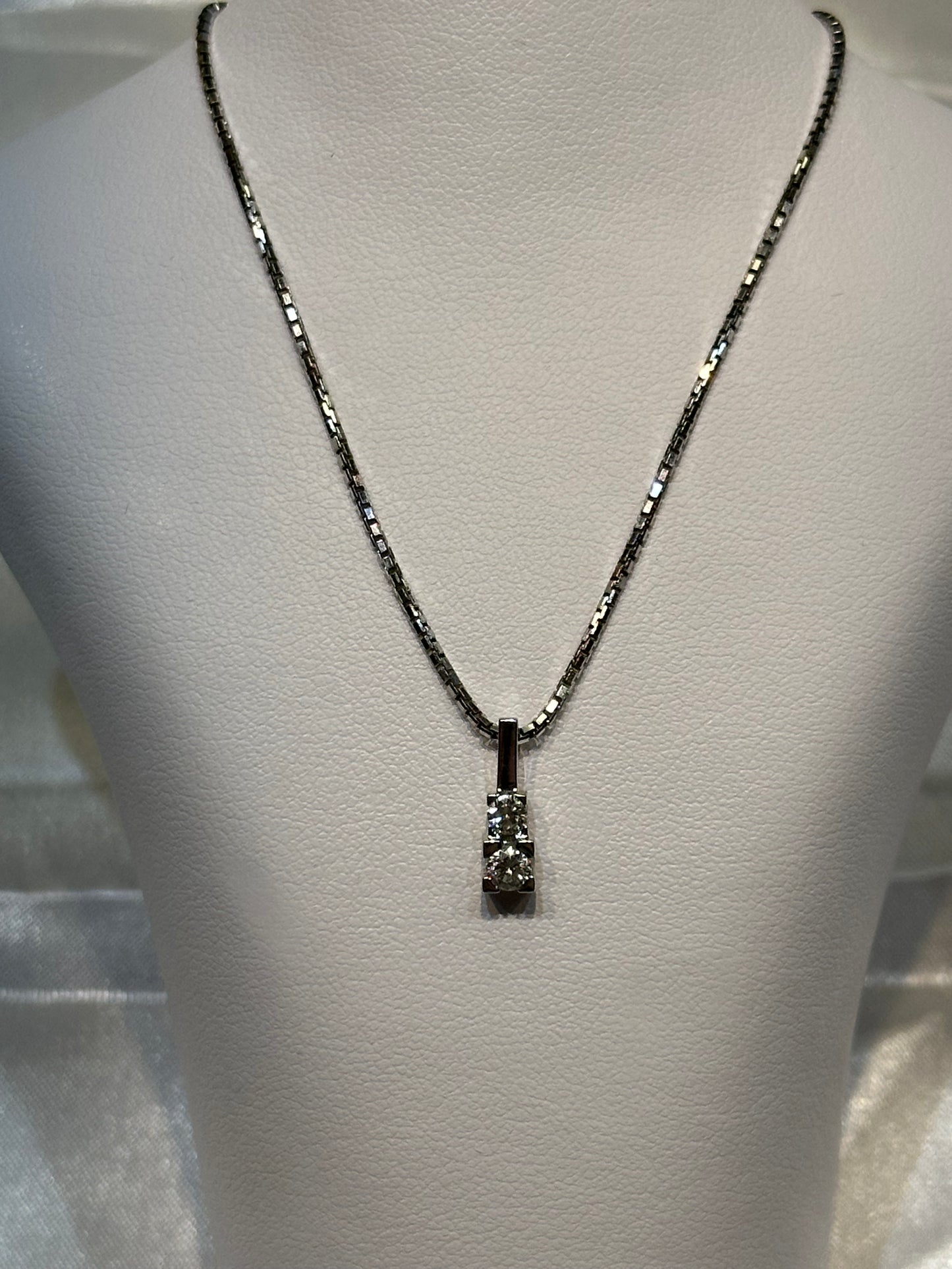 18k Double Diamond Pendant