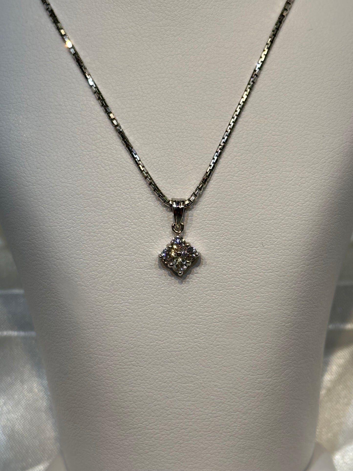 18k Four Diamond Pendent