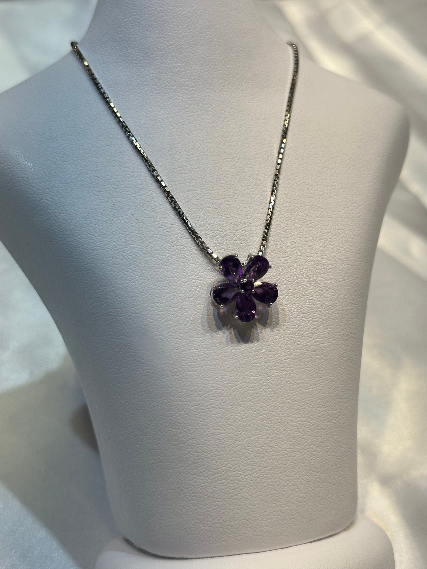 Birthstone 14k gold Amethyst Flower Pendant