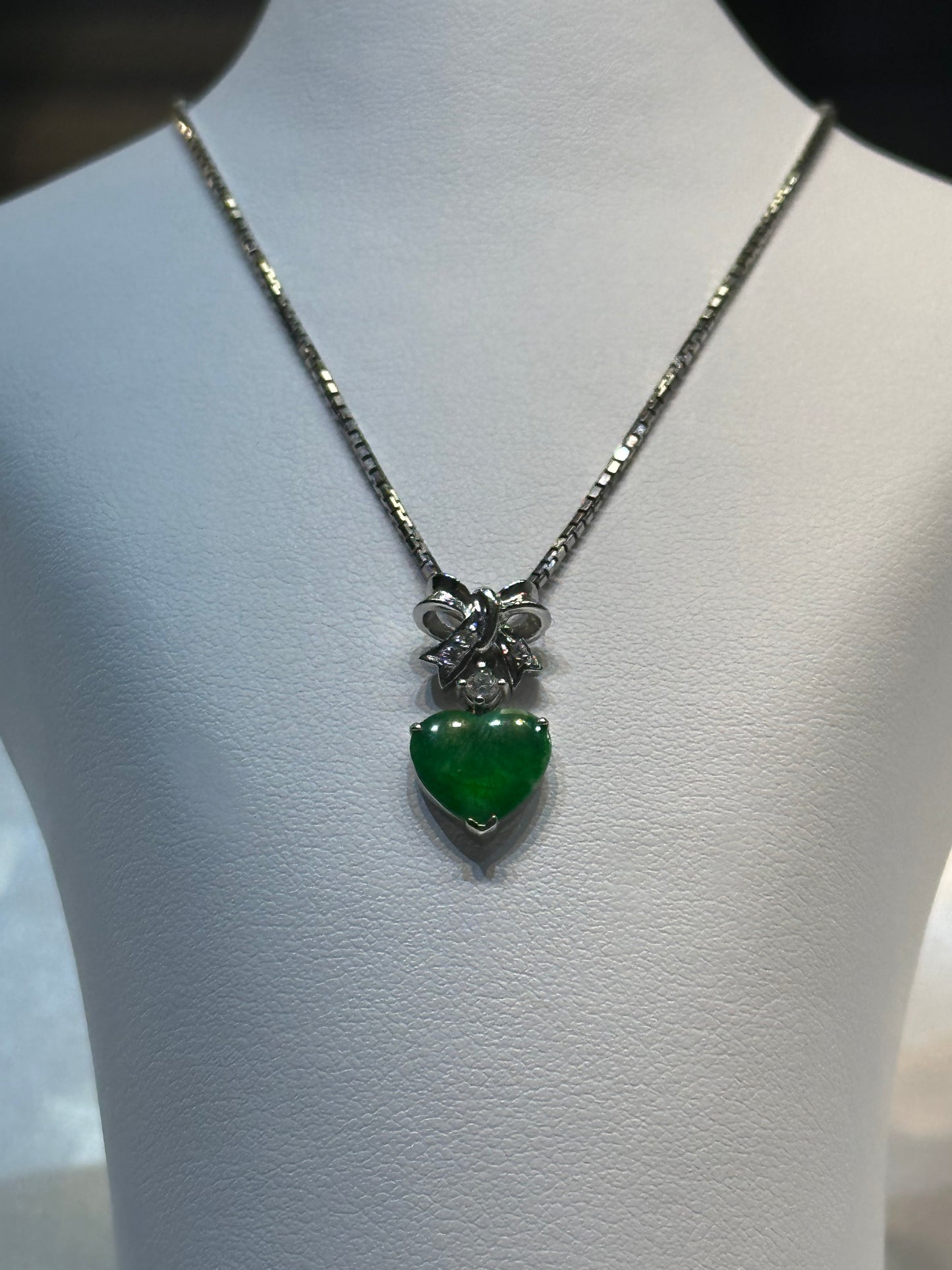 18k gold Jade and Diamond Bow Pendant