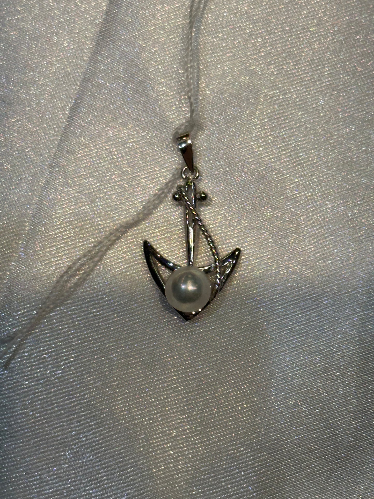 18k gold Japanese Pearl Anchor Pendant