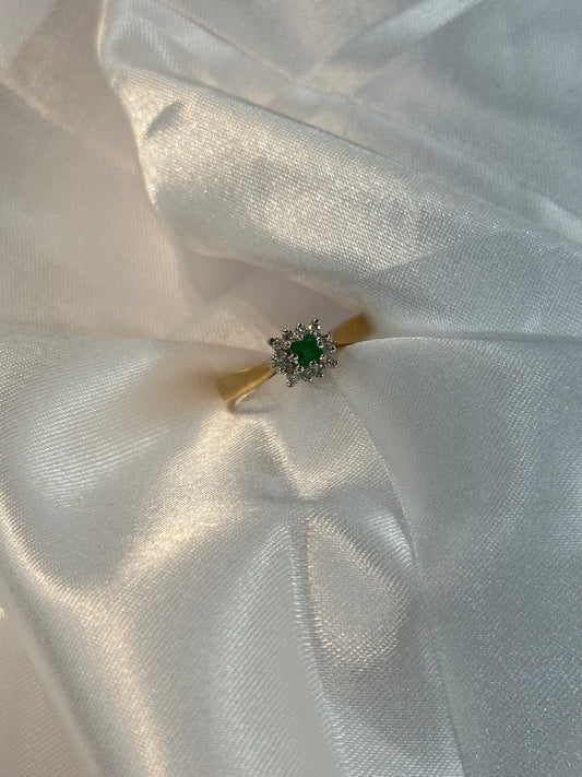 10k Emerald and Diamond Ring - Size 4 3/4
