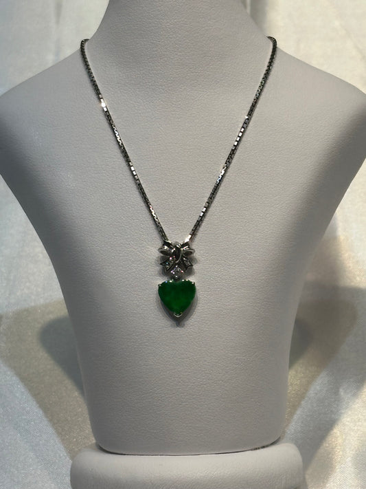 18k gold Jade and Diamond Bow Pendant